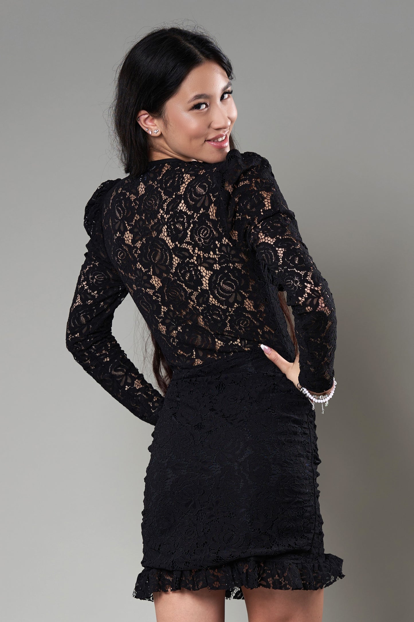 Rochie Cu Mânecă, Din Dantelă Neagră