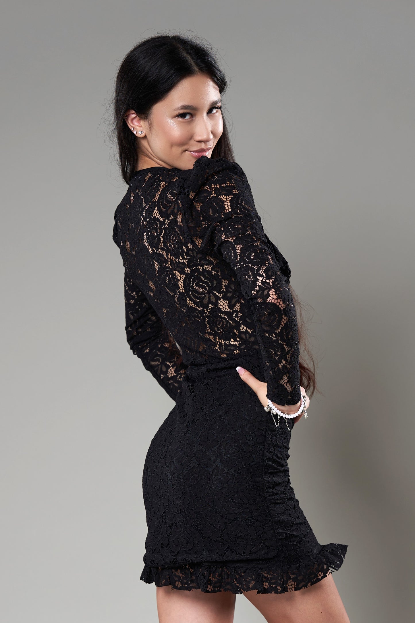 Rochie Cu Mânecă, Din Dantelă Neagră